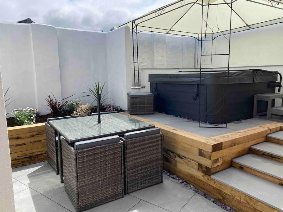 Flat Lode Nook Modern 2 Bed Home With Hot Tub Pool Eksteriør billede